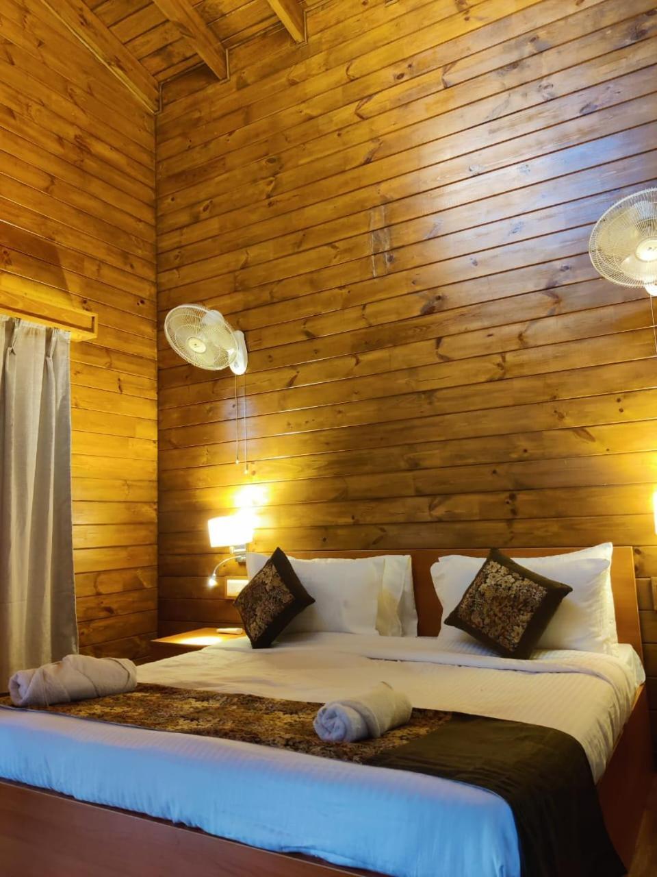 Jironi Resort Tezpur Екстериор снимка