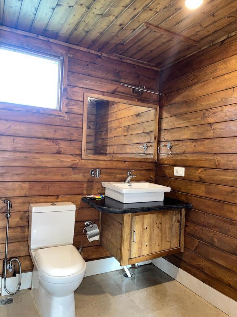 Jironi Resort Tezpur Екстериор снимка